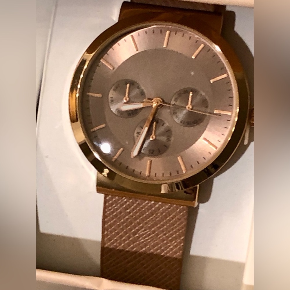 Rose Gold Watch - Picture 6 of 6